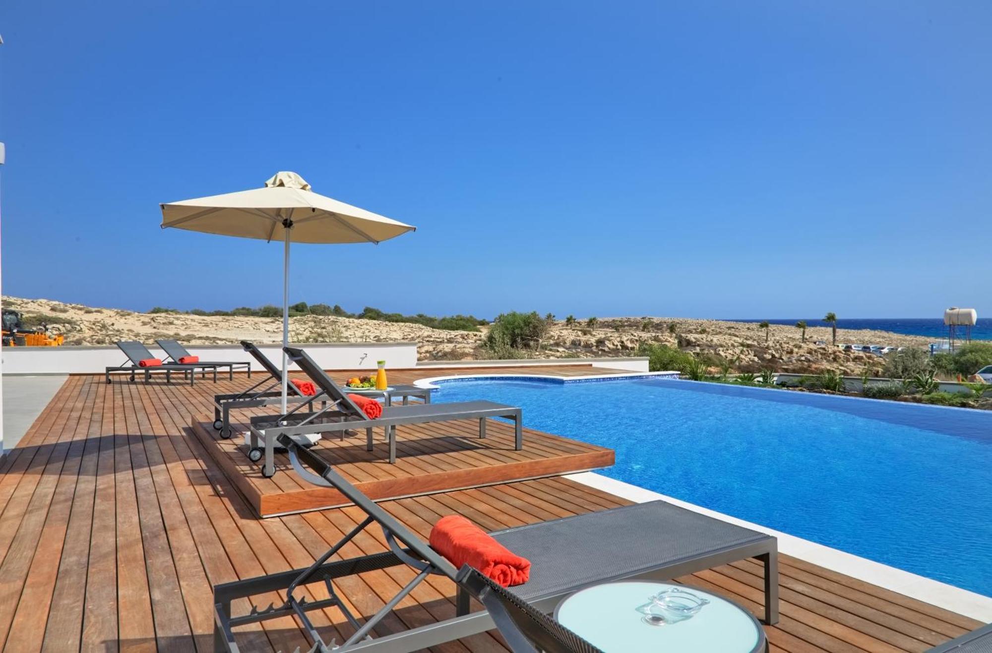 Beachfront Luxury Villa Idania أيا نابا المظهر الخارجي الصورة