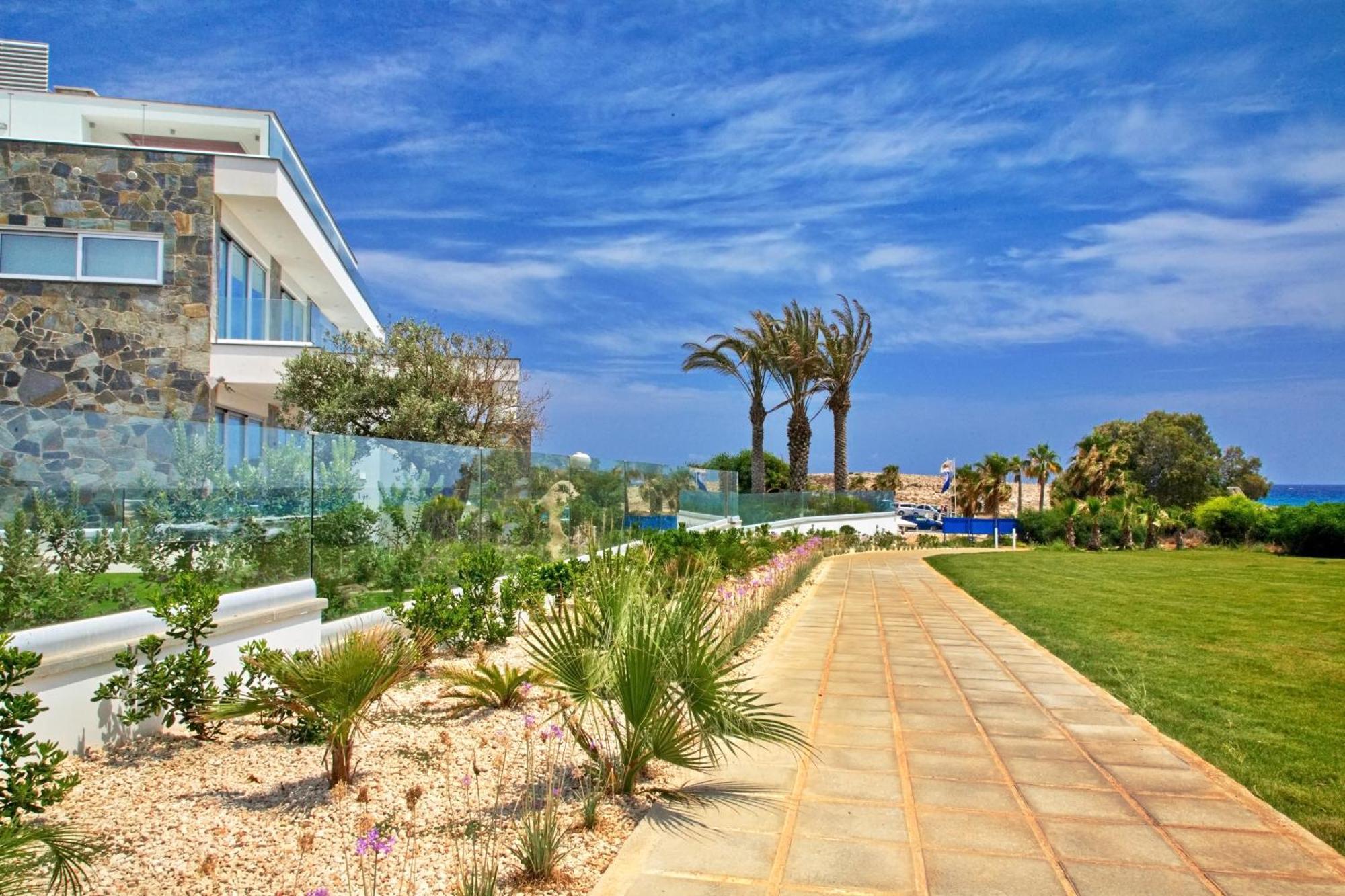 Beachfront Luxury Villa Idania أيا نابا المظهر الخارجي الصورة