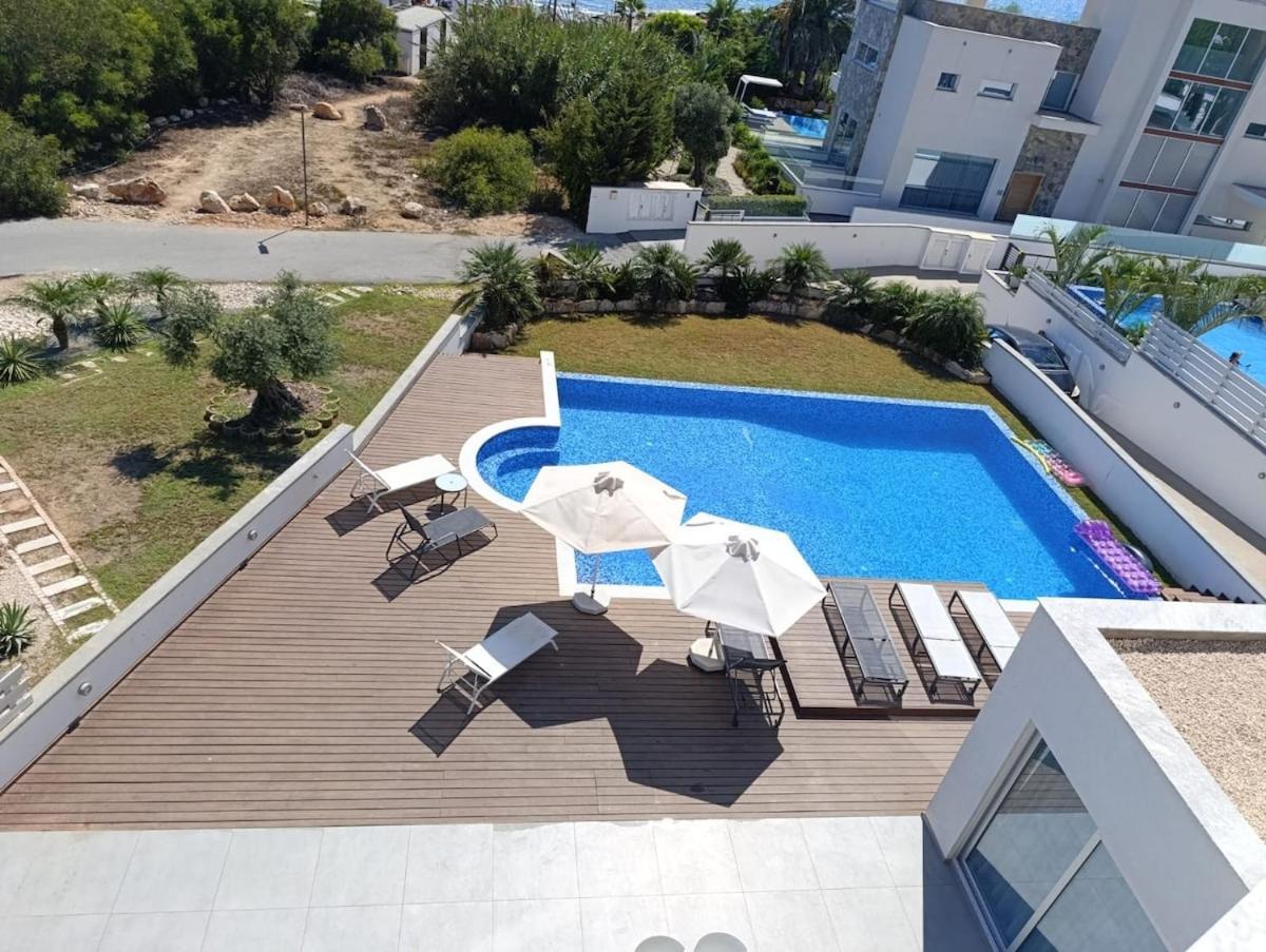 Beachfront Luxury Villa Idania أيا نابا المظهر الخارجي الصورة