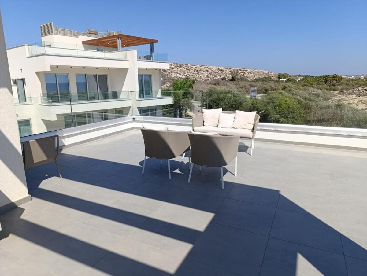 Beachfront Luxury Villa Idania أيا نابا المظهر الخارجي الصورة